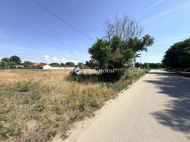 Eladó telek Kecskemét 1057 nm