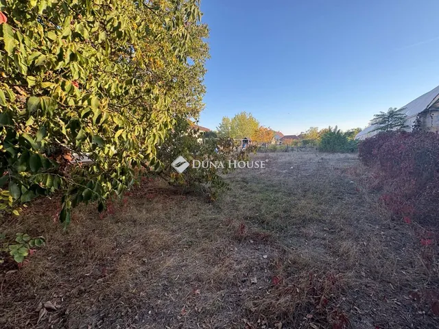 Eladó telek Kecskemét 1351 nm