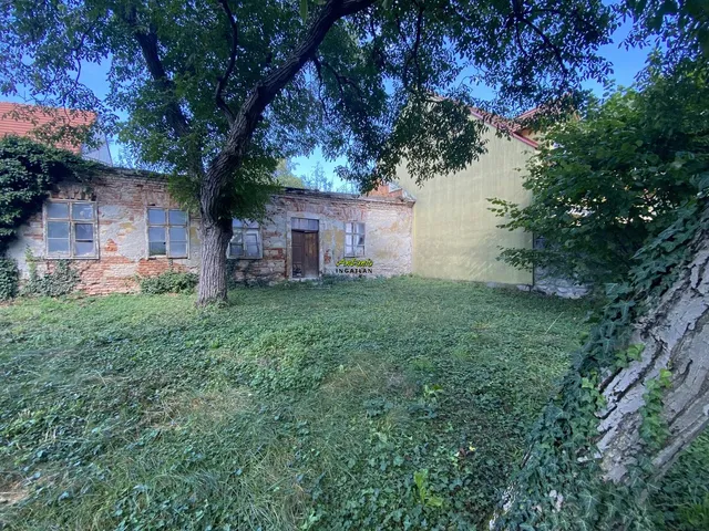 Eladó telek Sopron, Belváros 790 nm