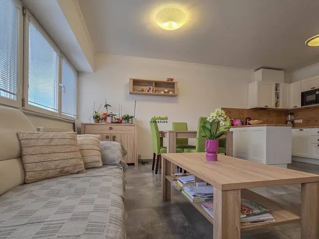 Eladó lakás Sopron, Belváros 77 nm
