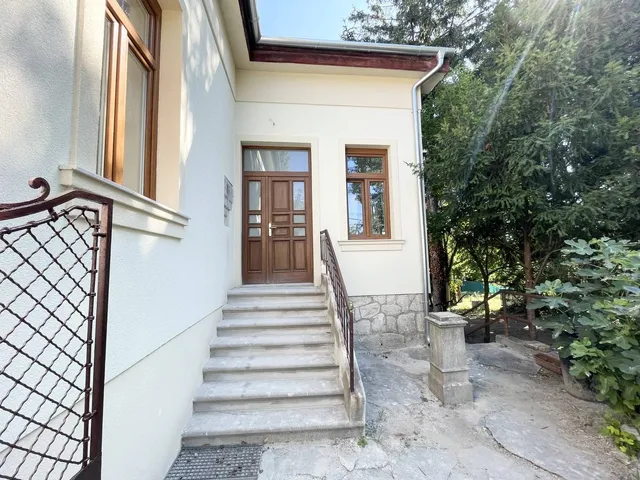 Eladó ház Sopron 295 nm