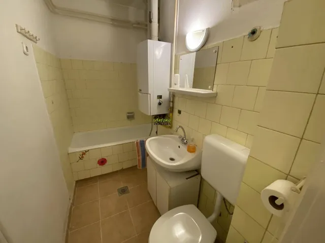 Kiadó lakás Sopron, Belváros, Deák tér 43 nm