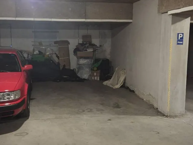 Eladó garázs Sopron, Aranyhegy 14 nm