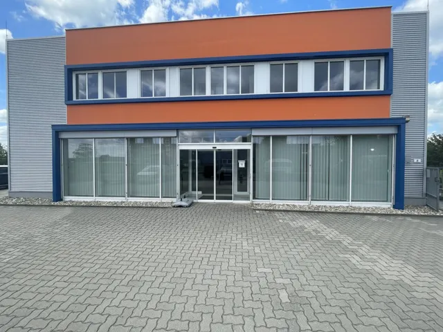 Eladó kereskedelmi és ipari ingatlan Sopron 750 nm