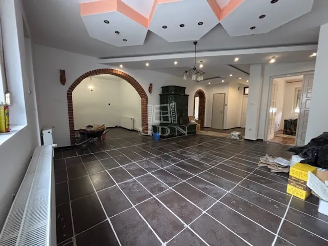 Eladó ház Bábolna 165 nm