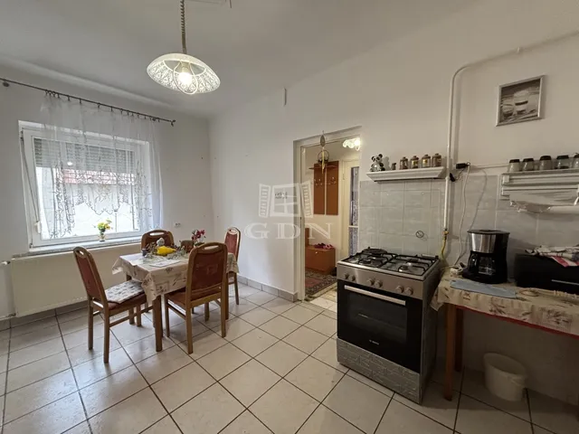 Eladó ház Ács 86 nm