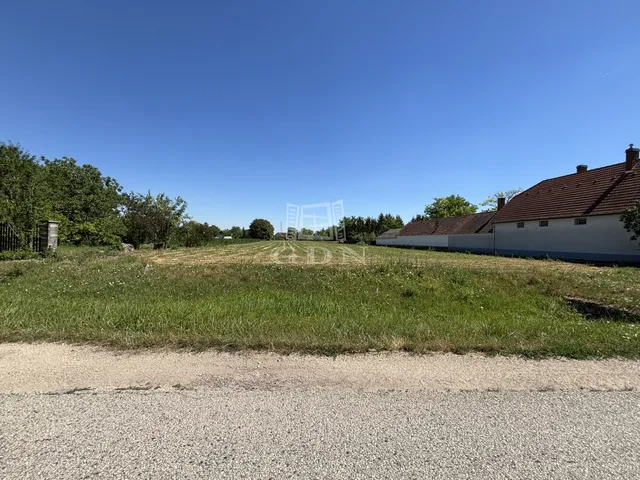 Eladó telek Rétalap 3257 nm