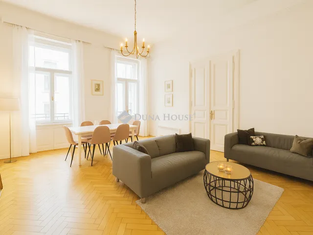 Eladó lakás Budapest VI. kerület 67 nm