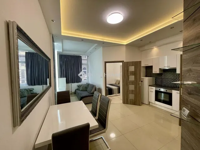 Eladó lakás Budapest VI. kerület 34 nm