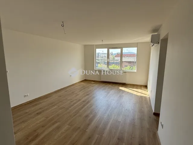 Eladó lakás Budapest VI. kerület 78 nm