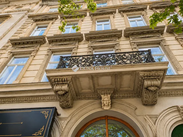 Eladó lakás Budapest VI. kerület 117 nm