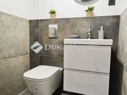 Apartment in Budapest, Terézváros - View 4