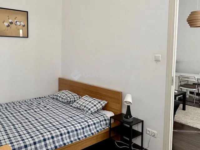 Eladó lakás Budapest VI. kerület, Vasvári Pál utca 37 nm