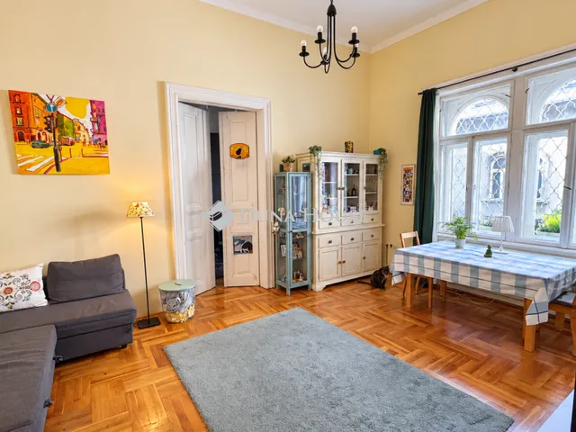 Eladó lakás Budapest VI. kerület 74 nm
