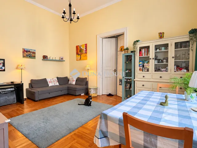 Eladó lakás Budapest VI. kerület 74 nm
