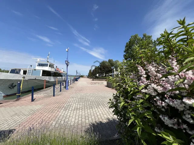 Eladó nyaraló Balatonboglár 145 nm
