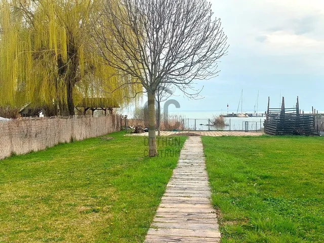 Eladó ház Balatonkenese 113 nm