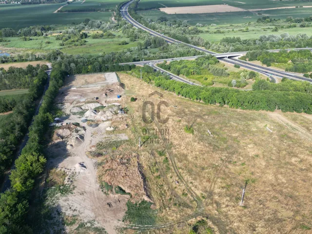 Eladó telek Balatonőszöd 5461 nm