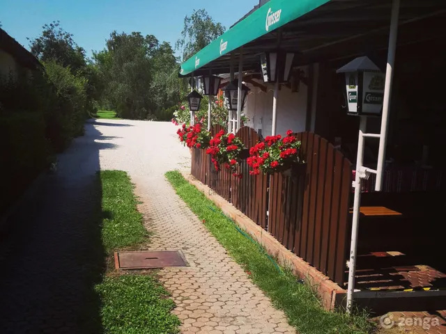 Eladó kereskedelmi és ipari ingatlan Balatonlelle 448 nm
