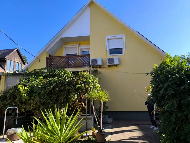 Eladó ház Balatonlelle 180 nm