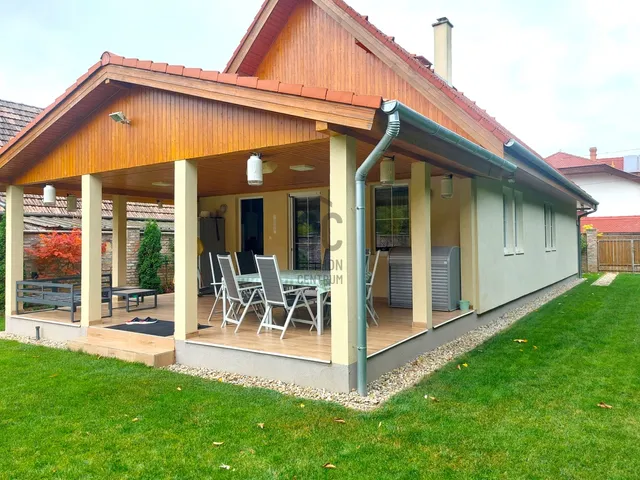 Eladó ház Siófok 104 nm