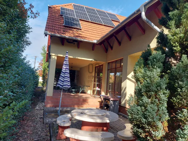 Eladó üdülő és hétvégi ház Balatonboglár 256 nm