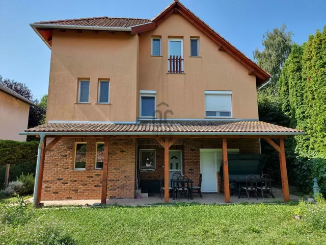 Eladó ház Balatonvilágos 150 nm