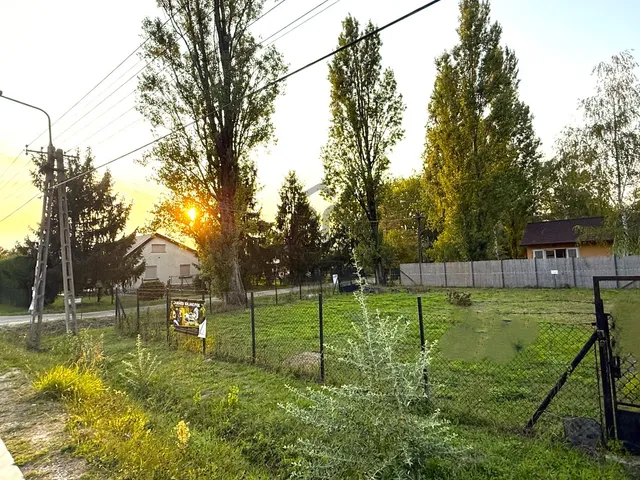 Eladó telek Balatonszárszó 720 nm