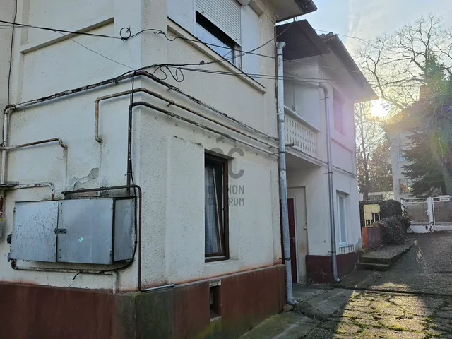 Eladó üdülő és hétvégi ház Balatonföldvár 32 nm