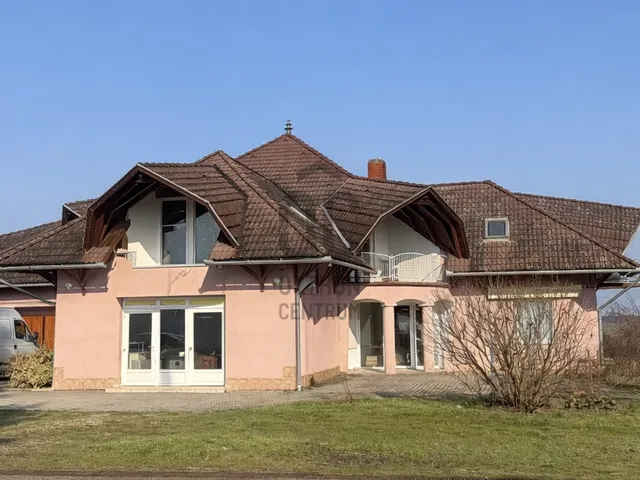 Eladó ház Lengyeltóti 205 nm