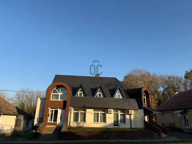 Eladó ház Öreglak 205 nm