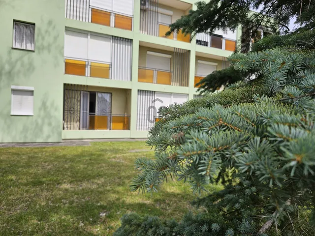Eladó nyaraló Balatonlelle 28 nm