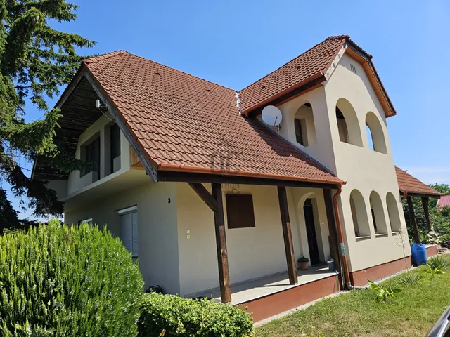 Eladó ház Látrány 130 nm