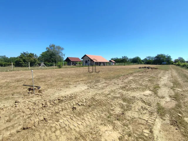 Eladó telek Balatonboglár 1218 nm