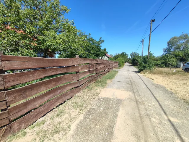 Eladó telek Balatonboglár 1218 nm