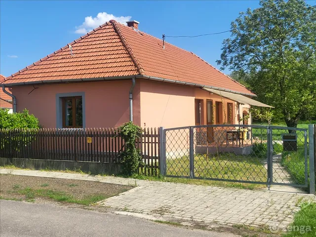 Kiadó ház Tiszatardos 40 nm
