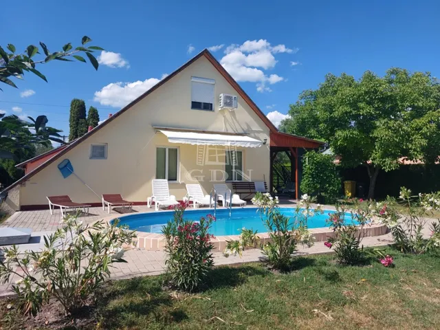 Eladó ház Balatonkeresztúr 128 nm