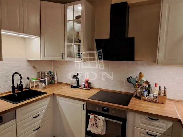 Eladó lakás Budapest X. kerület, Ligettelek 79 nm