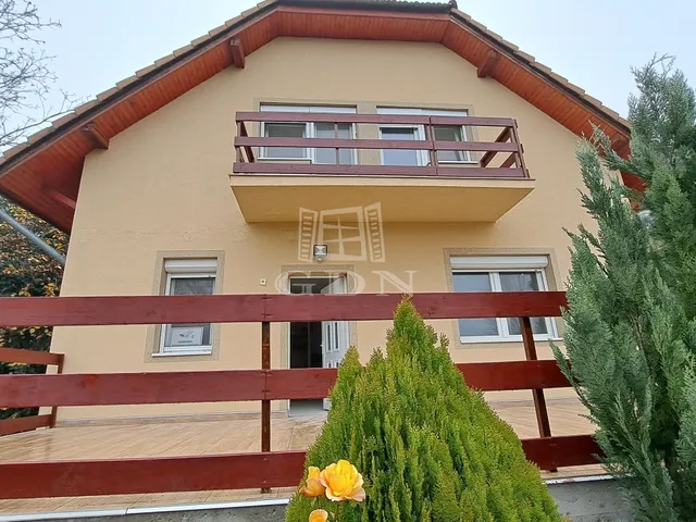 Eladó lakás Mogyoród 103 nm