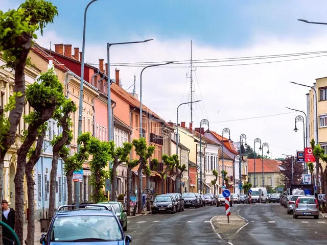 Eladó kereskedelmi és ipari ingatlan Sárvár 230 nm