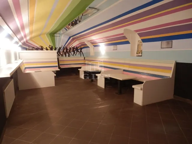 Eladó kereskedelmi és ipari ingatlan Keszthely 294 nm