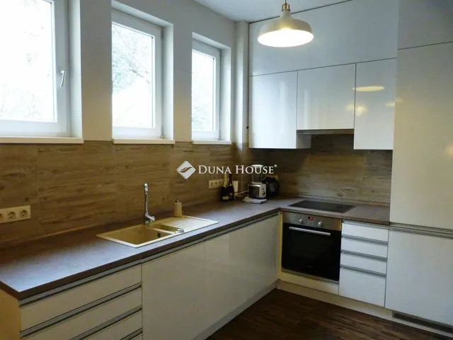 Eladó lakás Budapest II. kerület 72 nm