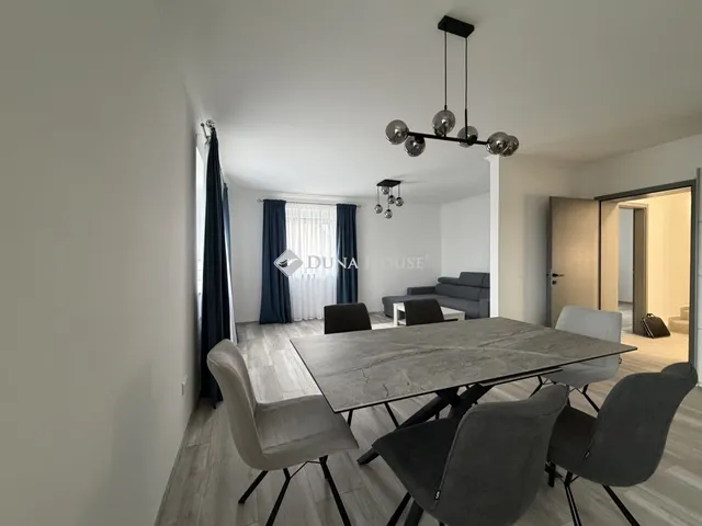 Eladó ház Budapest XVIII. kerület 274 nm