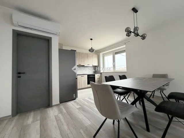 Eladó ház Budapest XVIII. kerület 274 nm