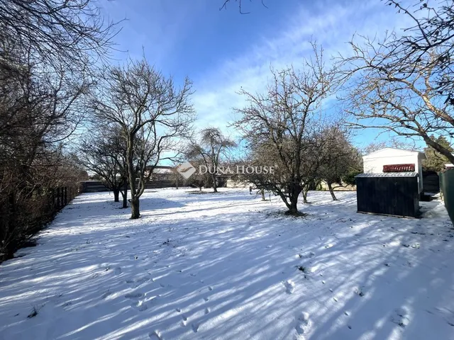 Eladó telek Kápolnásnyék 1159 nm