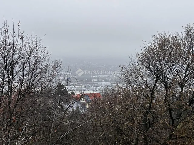 Eladó telek Budaörs 834 nm