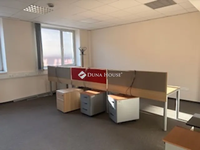 Kiadó kereskedelmi és ipari ingatlan Budapest XI. kerület 250 nm