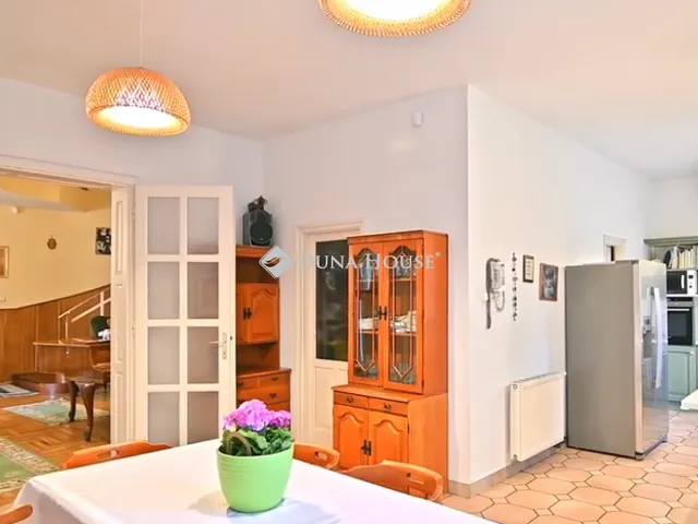 Eladó ház Telki, Szilfa utca 560 nm