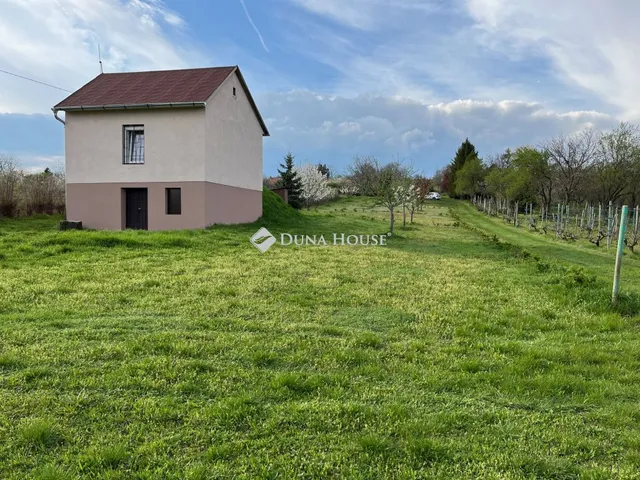 Eladó telek Füle 2495 nm