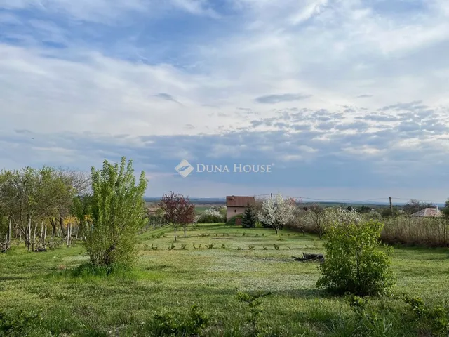 Eladó telek Füle, Nincs utca 2495 nm